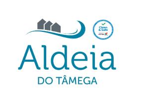 un logo pour alitalia do tromanca dans l'établissement Aldeia do Tâmega, à Amarante