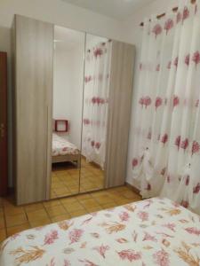 Posteľ alebo postele v izbe v ubytovaní Villino Marmora