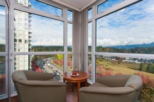 Gallery image of Lord Stanley Suites On The Park in Vancouver