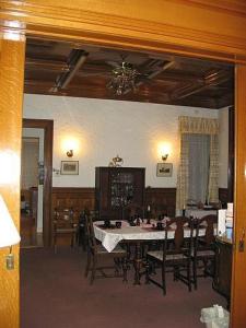 奥尔德法官大厦住宿加早餐酒店餐厅或其他用餐的地方