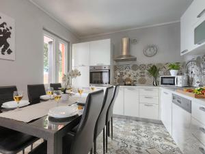 Køkken eller tekøkken på Holiday Home Neja by Interhome + 45 billeder