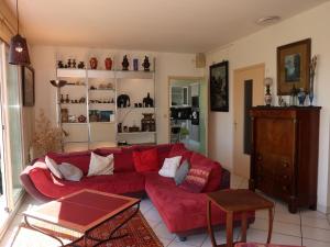Ruang duduk di Holiday Home La Cigale by Interhome