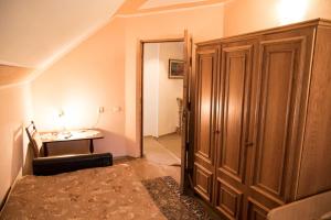 Gallery image of VirDi House in Morshin +26 photos