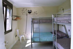 Postel nebo postele na pokoji v ubytování ALBERGUE HOSTING DUERO