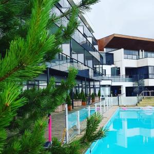 Bazén v ubytování Pirita Beach Apartments & SPA nebo v jeho okolí