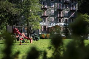 Ο χώρος παιχνιδιού για παιδιά στο Albergo Monte Cervino