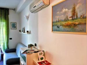 Photo de la galerie de l'établissement Studio Flat close to Terme, à Sirmione
