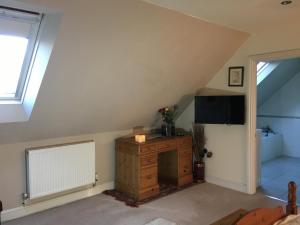 Gallery image of 5 Charlton Mill Way B&B in Chichester
