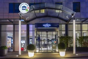 Foto Genfis asuva majutusasutuse Novotel Suites Genève Aéroport galeriist