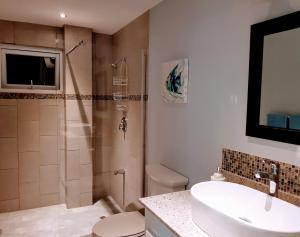 Kúpeľňa v ubytovaní Ocean Crest Villas