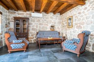 Posezení v ubytování Stone house Goranova kuća