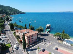 Fotografie z fotogalerie ubytování Hotel Lido v destinaci Torri del Benaco