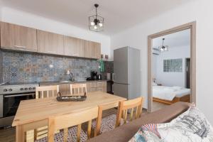 Kuchyňa alebo kuchynka v ubytovaní Marion Apartments