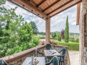 Kép Farmhouse near Siena with Scenic Views szállásáról Casole dʼElsában a galériában