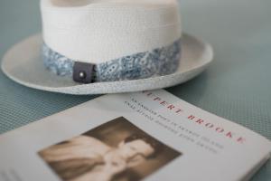 a picture of a wedding cake on top of a card at Studio Cozy - In the Heart of Skyros Village in Skiros
