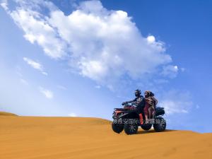 Foto dalla galleria di Dunhuang Vivian Desert Camping a Dunhuang