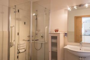 Kúpeľňa v ubytovaní Apartment Alpenrose - Mesnerhof