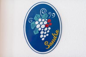 Certifikát, hodnocení, plakát nebo jiný dokument vystavený v ubytování Dům Přátel Pavlova