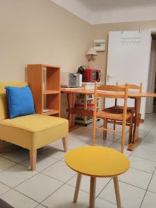 Un lugar para sentarse en Beaucaire studio