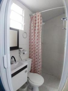 Kylpyhuone majoituspaikassa Hostel Aprisco Brasil