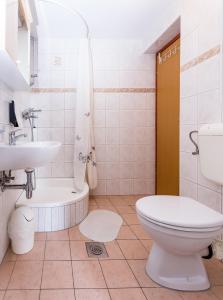 Kúpeľňa v ubytovaní AGA beach suites
