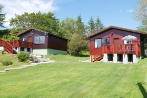 The building where the vacation home is located 