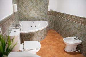 Łazienka w obiekcie Jerez Centro MRZ Rentals