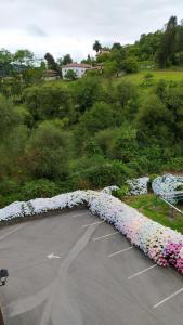 A garden outside Hotel Valle Las Luiñas