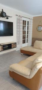 Μια τηλεόραση ή/και κέντρο ψυχαγωγίας στο Chez maman