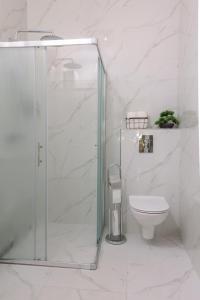 Kúpeľňa v ubytovaní COZY APARTMENT + 31 fotografií