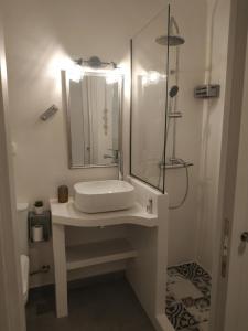 Foto dalla galleria di ENALION-TINOS a Città di Tinos