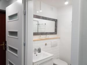 Et badeværelse på Apartament 3 Pokojowy Polonia na wyłączność + 82 billeder