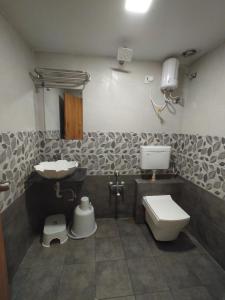 Vannituba majutusasutuses Hotel Neelkamal