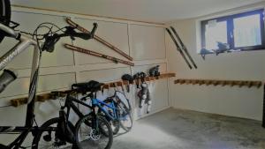 Jízda na kole v ubytování Apartmánový Dům Pasťák nebo okolí