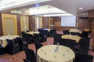 Konferenční prostory v ubytování Royal Orchid Golden Suites Pune