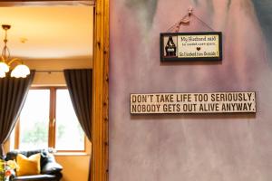 Majutusasutuses Twin Peaks B&B olev sertifikaat, autasu, silt või muu dokument