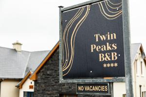 a sign for a tini peas bb sandwich at Twin Peaks B&B in Doolin