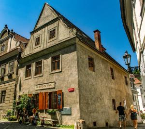 Budova, kde se apartmán nachází