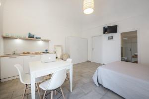 Le Volte Procida Home的厨房或小厨房