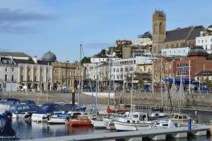 Gallery image of The garden flat in Torquay