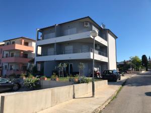 Budova, v ktorej sa apartmán nachádza