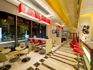 ibis Nashik - An Accor Brand的休息区