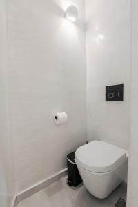 Bagno di Eternity Suites Santorini
