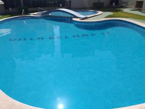 Bazén v ubytování La Casa De Mi Madre - 2 bed flat in the heart of Torrevieja nebo v jeho okolí