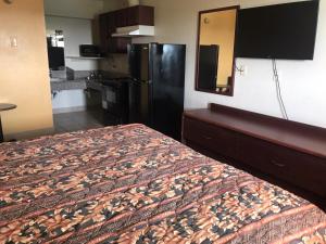 Gallery image of Lone Star Inn in Carrollton