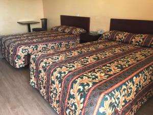 Gallery image of Lone Star Inn in Carrollton