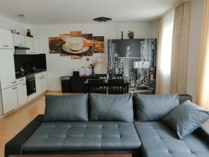 A seating area at Apartment Paradies