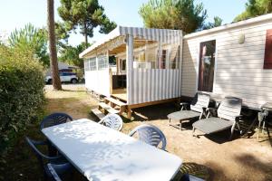 Foto dalla galleria di Camping la Palmyre a Les Mathes