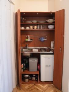 Kuchyň nebo kuchyňský kout v ubytování Villa Tiha