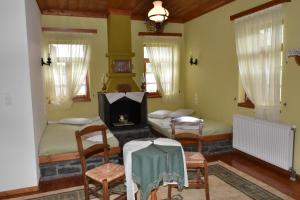 A seating area at Hotel Faraggi